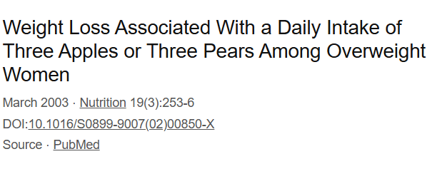 If you are planning to overhaul your diet soon because you want to lose body fat, Brazilian scientists have a tip for you. Incorporating three apples or three pears into your daily diet reduces your weight by nearly 2 kilos over a period of 12 weeks. This is shown in a somewhat older human study published in Nutrition.