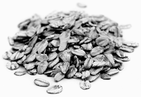 Improved response to carbohydrates by beta-glucans from oats