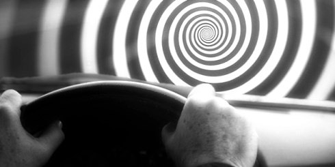 You've been driving for a while. Your attention isn't as focused as it could be and you're not always keeping to your lane – but you've still got a couple of hours to go. A can of Red Bull can help in situations like these, discovered Dutch psychologists.